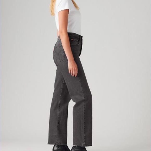 Levi's Ribcage Black Jeans - Picture 3 of 3